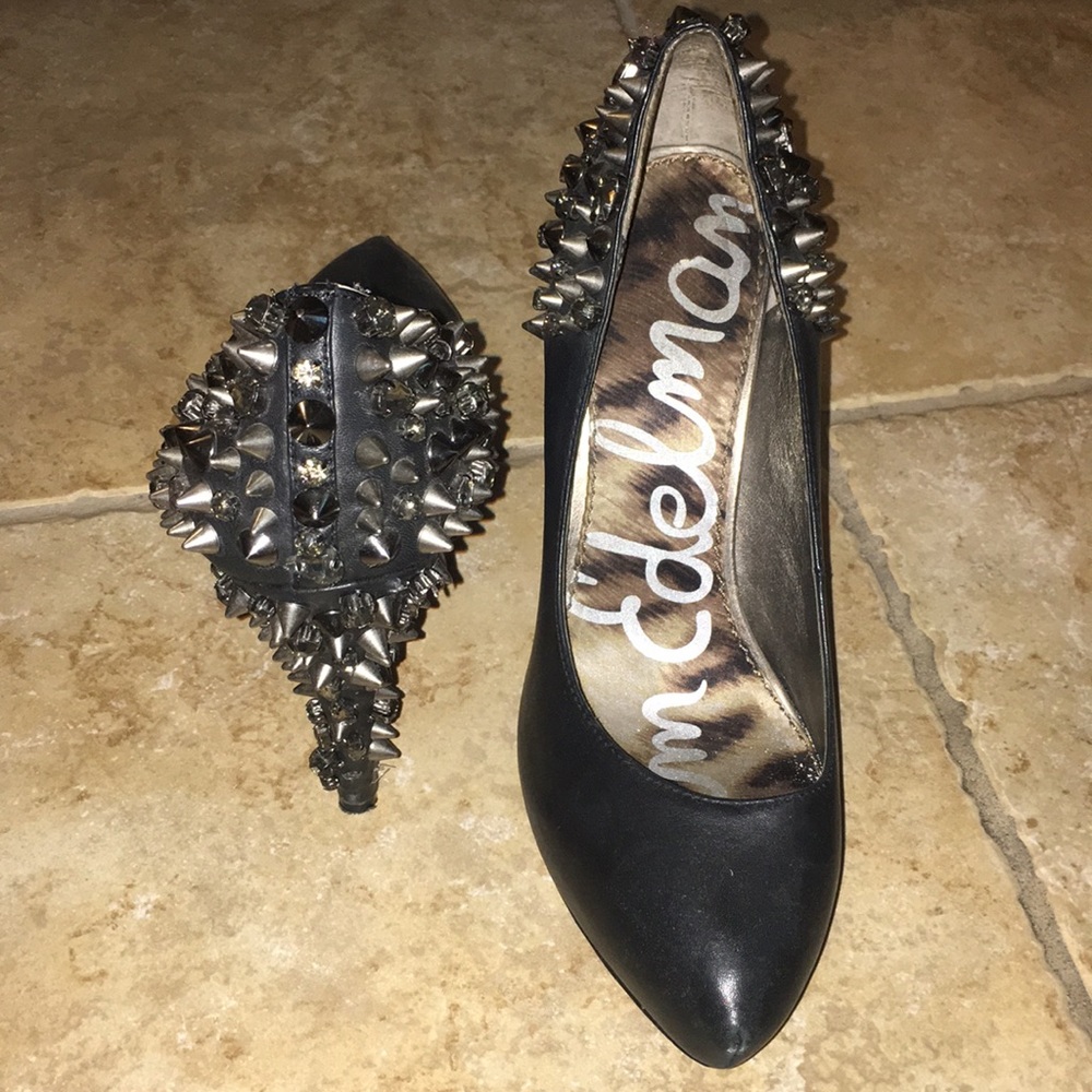 SOLD🔥Sam Edelman studded heels 👠